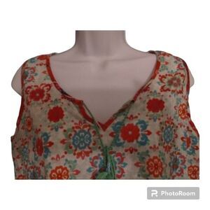 Kalypso 7 - Sleeveless Floral Top